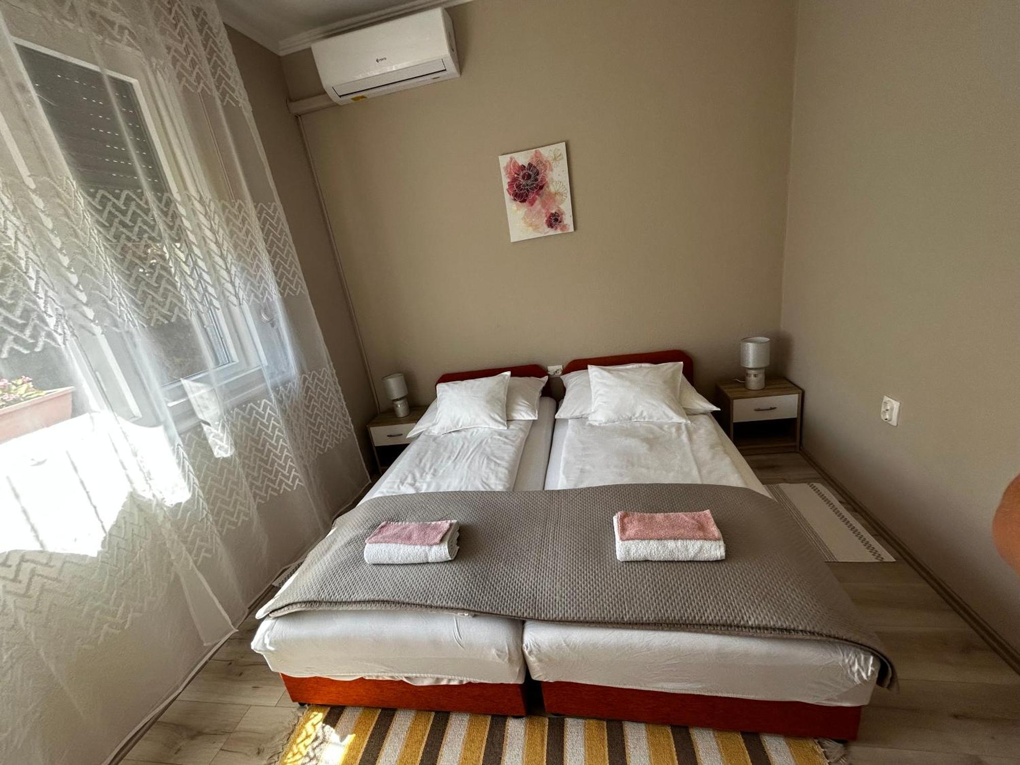 Kisvirag Apartman Hajdúszoboszló Exterior foto