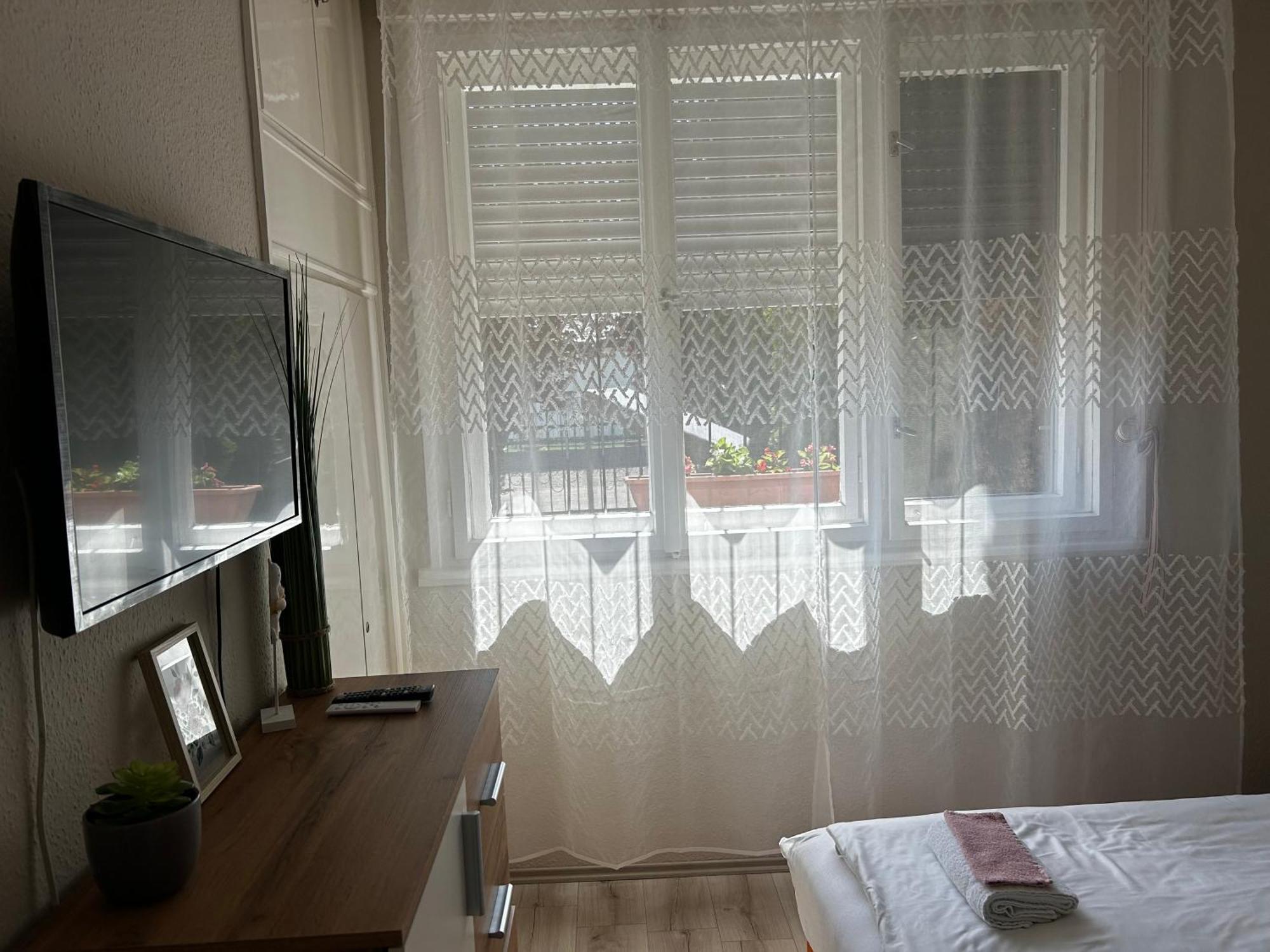 Kisvirag Apartman Hajdúszoboszló Exterior foto